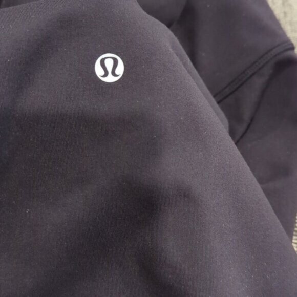 Lululemon Astro Pant Black EUC - Picture 9 of 13